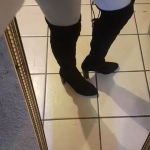 Black boots!!